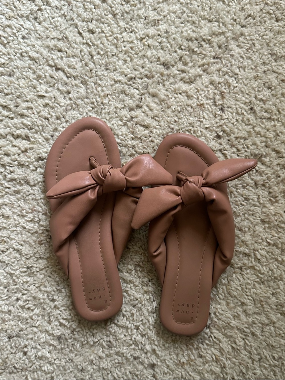 a new day Knot-Front Slide Sandals in Mauve